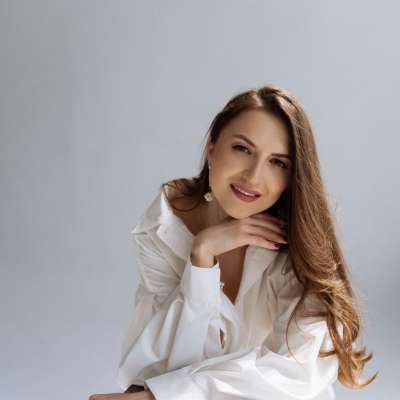 Надежда Широкая